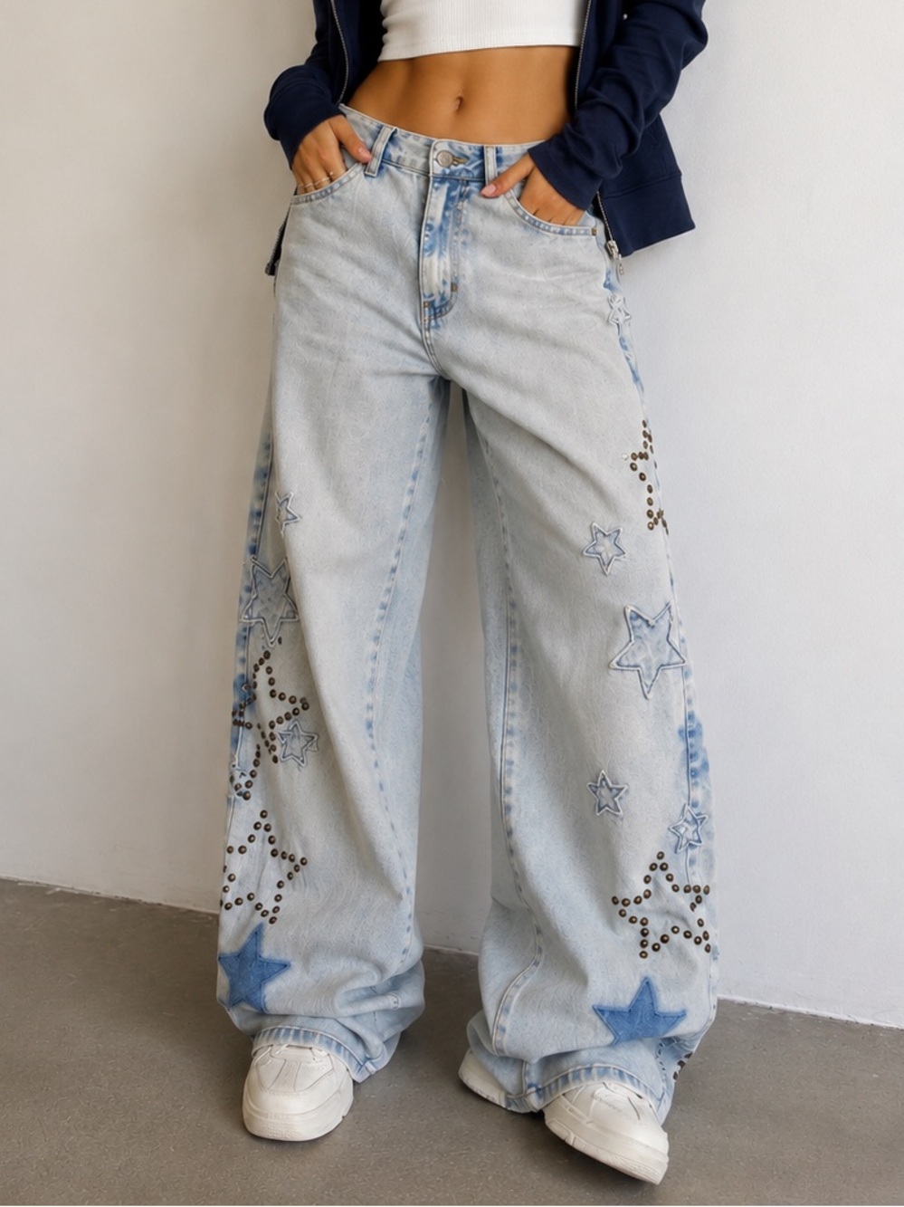 Blue Velvet (Sample) Light Wash Star-Embellished Wide Leg Jeans - Blue